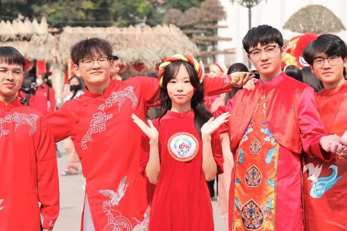 Những lời chúc Tết thầy cô bằng tiếng Anh 2025 ý nghĩa nhất