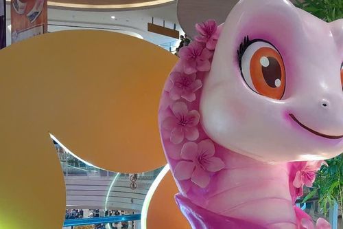 Lời chúc Tết bạn bè, đồng nghiệp năm 2025 hài hước, chân thành