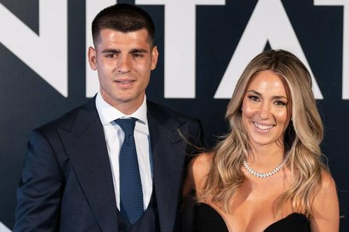 Morata quay lại với vợ sau nửa năm xa cách