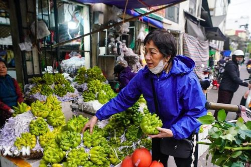 Đi chợ dân sinh Hà Nội trong ngày cuối năm