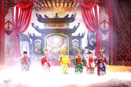 'Gặp nhau cuối năm', 'Tự hào Thể thao Việt Nam' rực rỡ đón giao thừa, chào Xuân Ất Tỵ 2025