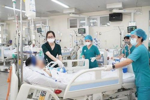 247 ca khám, cấp cứu vì ngộ độc thức ăn, bia rượu