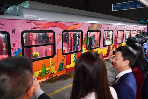 Chuyến tàu cuối cùng rời ga Hà Nội trong năm Giáp Thìn