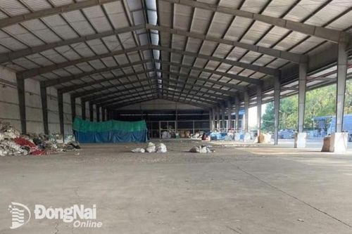 Đình chỉ hoạt động nhà kho phế liệu rộng hơn 3,5 ngàn mét vuông tại Vĩnh Cửu do vi phạm quy định phòng cháy