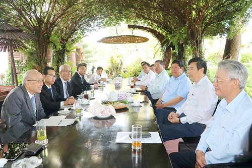 Đẩy mạnh quảng bá hình ảnh địa phương thông qua công tác thông tin đối ngoại