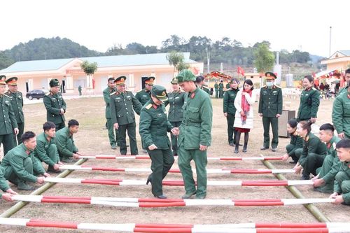 Lực lượng vũ trang tỉnh: Vui xuân mới không quên nhiệm vụ