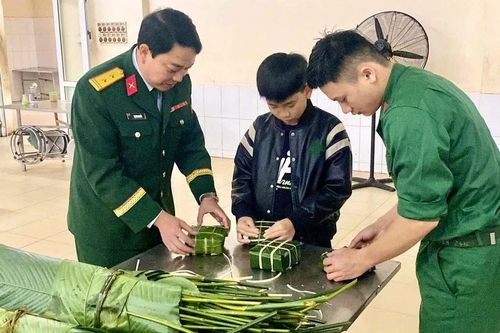 Ngày cuối năm ở Trung đoàn 254