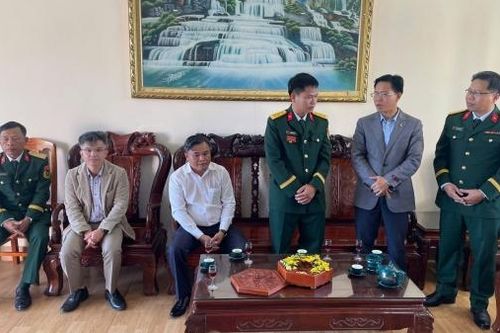 Lãnh đạo huyện Đức Trọng thăm, động viên các đơn vị trực Tết