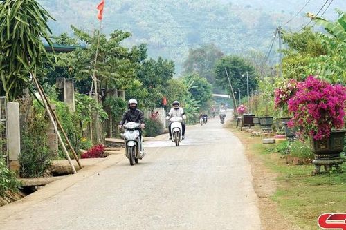 Hiến đất mở đường, nối mãi những mùa xuân