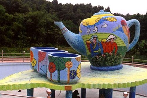 Như chén trà thơm mời gọi muôn phương