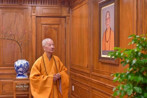 Đón nghe lời chúc Tết Ất Tỵ - 2025 của Đức Pháp chủ GHPGVN vào giờ giao thừa