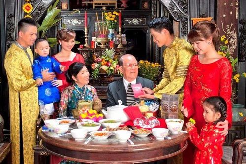Bữa cơm ngày Tết: Hồn cốt dân tộc Việt