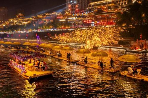 Châu Á rực rỡ đón Tết Nguyên đán