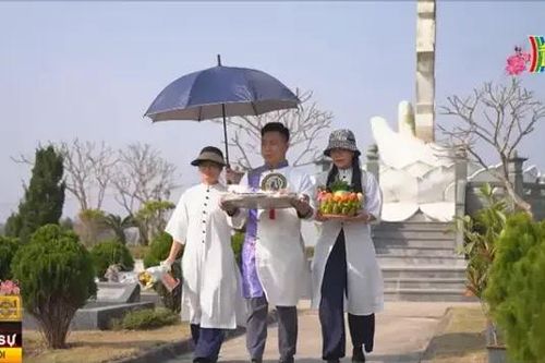 Cuối năm tảo mộ, mời gia tiên 'về nhà' đón Tết