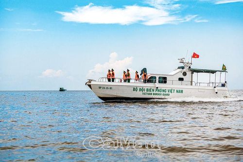 Có các anh nơi đầu sóng