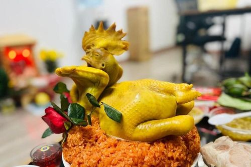Mâm cỗ cúng giao thừa nhất định phải có gà luộc?