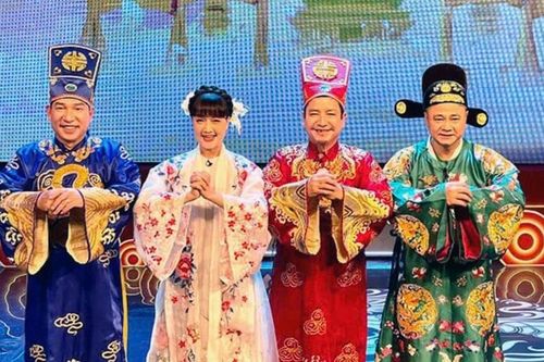 'Táo quân' hay bị chê khi lên sóng, sao vẫn luôn được mong chờ?