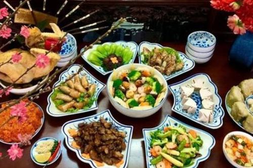 Những thứ nhất định phải có trong mâm cỗ cúng mùng 1 Tết
