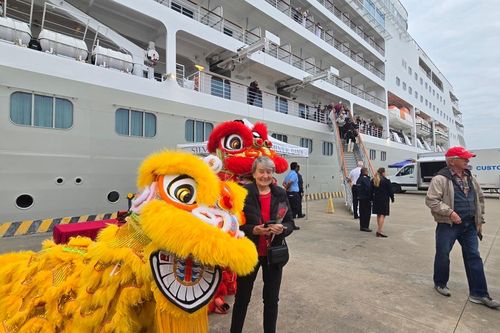 Quảng Ninh: hơn 500 khách quốc tế 'xông đất' mùng 1 Tết