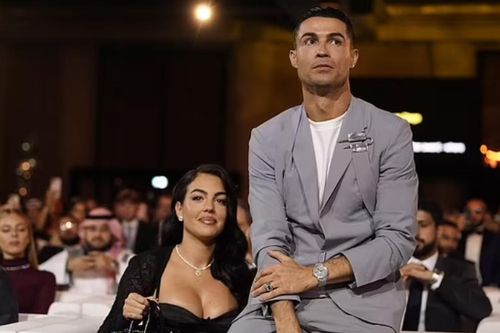 Cristiano Ronaldo tiết lộ đặc biệt về tin đồn đã kết hôn với Georgina Rodriguez