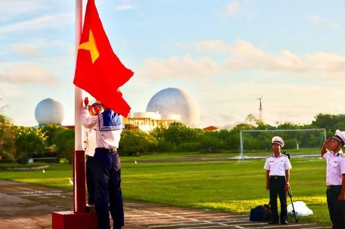Rộn ràng xuân mới ở Trường Sa