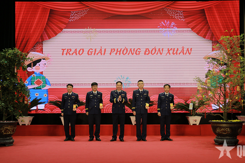 Bộ tư lệnh Vùng Cảnh sát biển 4 tổ chức đón Giao thừa Tết Nguyên đán Ất Tỵ 2025