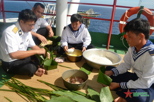 Nhớ mãi Tết đầu tiên trong đời lính biển