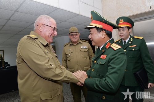 Chúng ta là anh em