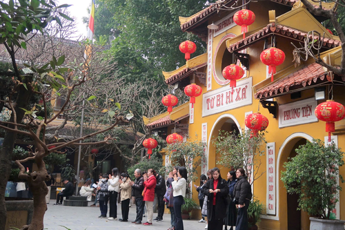 Nét đẹp văn hóa lễ chùa đầu Xuân