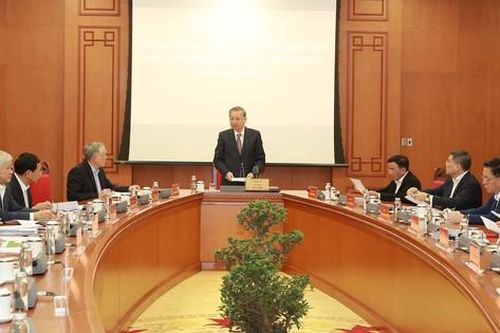 Người tài thường có cá tính, không xun xoe, quỵ lụy, không thích nói nịnh