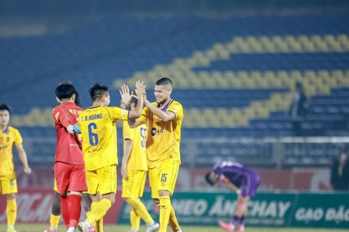 Tháng 2 suôn sẻ hay giông bão của Sông Lam Nghệ An?
