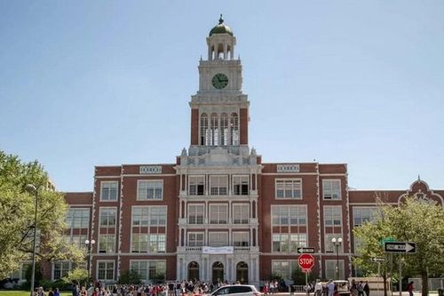 Mỹ: Trường học ở Denver bị điều tra vì nhà vệ sinh chung cho mọi giới tính