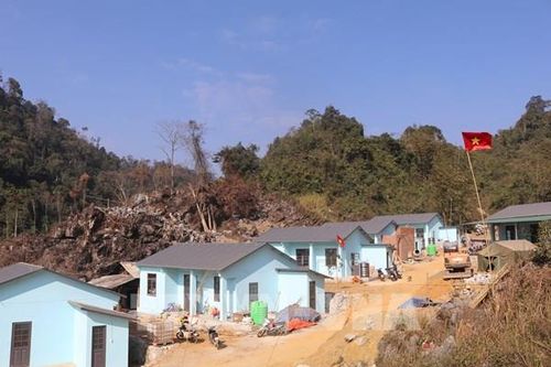 Cuộc sống mới ở Lũng Lỳ