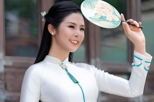 Hoa hậu Ngọc Hân: Quý cô tuổi Tỵ nhanh nhẹn và sáng tạo