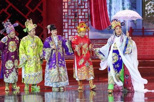 Táo quân 2025: Dân mạng khen rần rần nhưng vẫn không ít... sạn