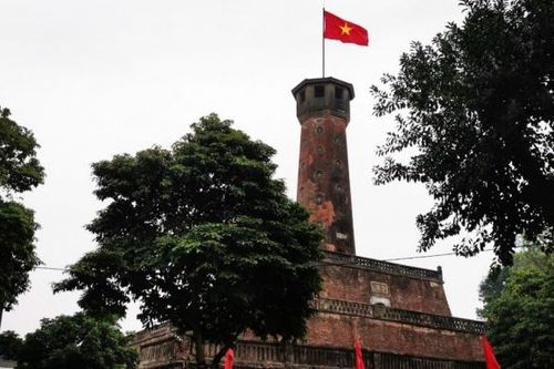 Có một Hà Nội rất lạ ngày mồng 1 Tết