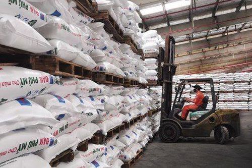Áp thuế phân bón: Cần nhìn xa hơn câu chuyện hạ giá