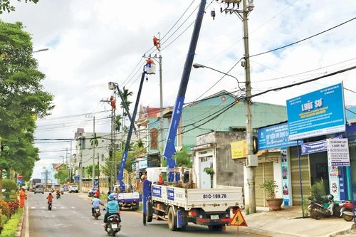 Công ty Điện lực Gia Lai: Phấn đấu sản lượng điện tăng 7%