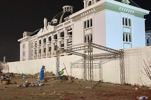 Giao thừa của những người làm đẹp phố phường