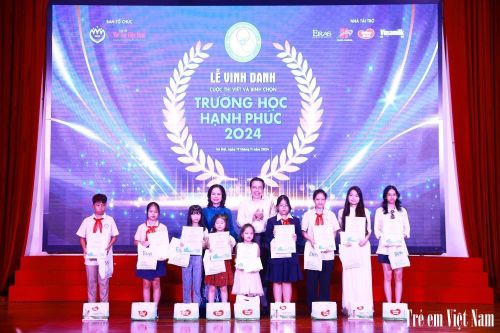 Đầu xuân con ước: Mỗi ngày một giờ yêu thương từ cha mẹ!