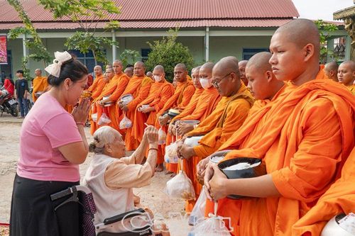 Lễ sớt bát đầu năm mới