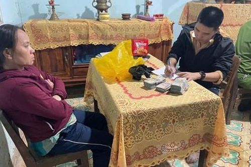 Tạm giữ hình sự đối tượng trộm cắp 450 triệu đồng ngày cận Tết