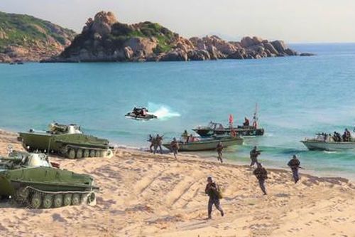 Lữ đoàn 101 - Vùng 4 Hải quân: Giữ yên biển trời quê hương