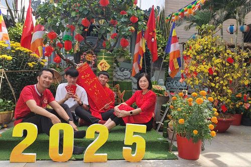 Nhiều cách tận hưởng ngày mùng 1 Tết của người dân TP.HCM