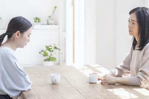 Tức tối chuyện chia tiền nhà đất, con dâu liền làm chuyện khiến mẹ chồng bàng hoàng