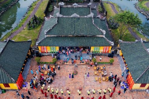 Phong vị Tết Huế trong Hoàng cung