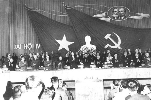 Các kỳ Đại hội của Đảng và những dấu ấn lịch sử - Đại hội lần thứ IV: Hoàn thành giải phóng miền Nam, đưa cả nước đi lên chủ nghĩa xã hội