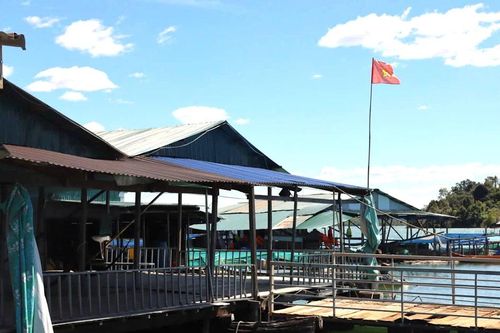 Tết ấm của ngư dân làng chài trên núi
