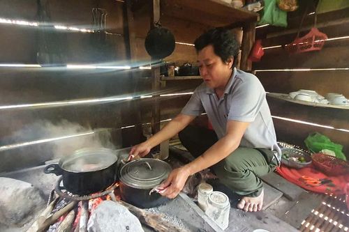 Giữ rừng ngày tết