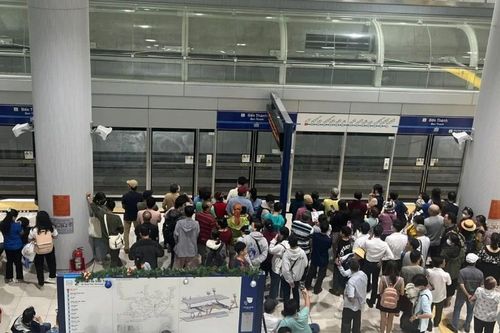 Tiếp tục tăng cường chạy thêm tàu Metro